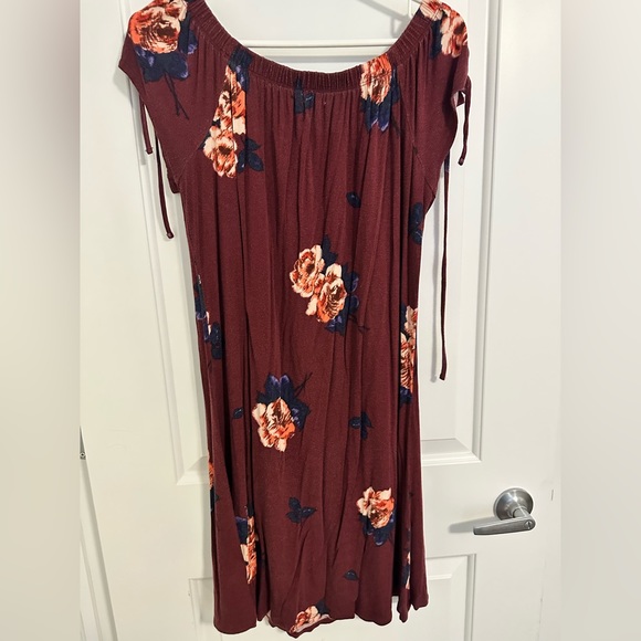 Maurice’s Burgundy Flowered Dress - Picture 6 of 8